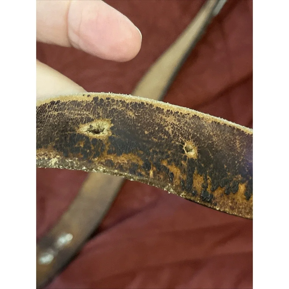 Thrashed ! VTG Ole Miss Genuine Brown Leather Belt Size 40 ‎ Loved & Worn! READ